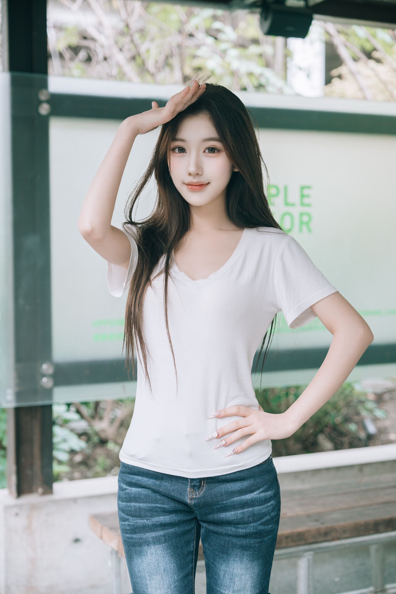 演员-李小爱